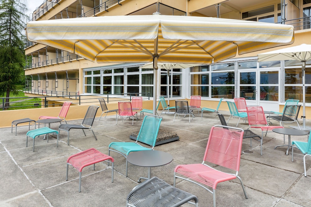 Youth Hostel Crans Montana 52/53