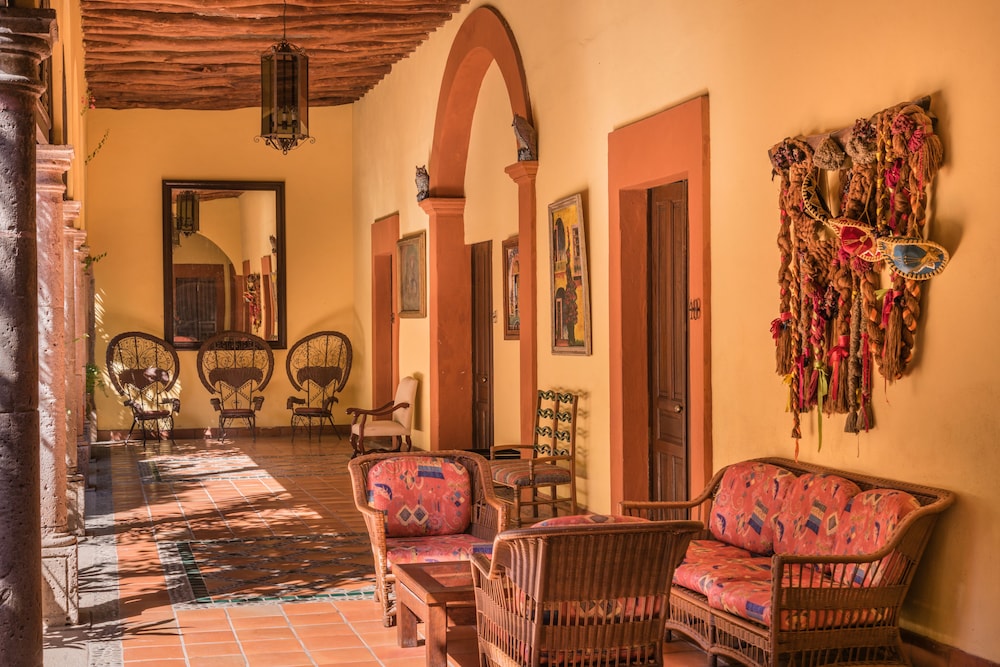 Posada Del Hidalgo 33/50