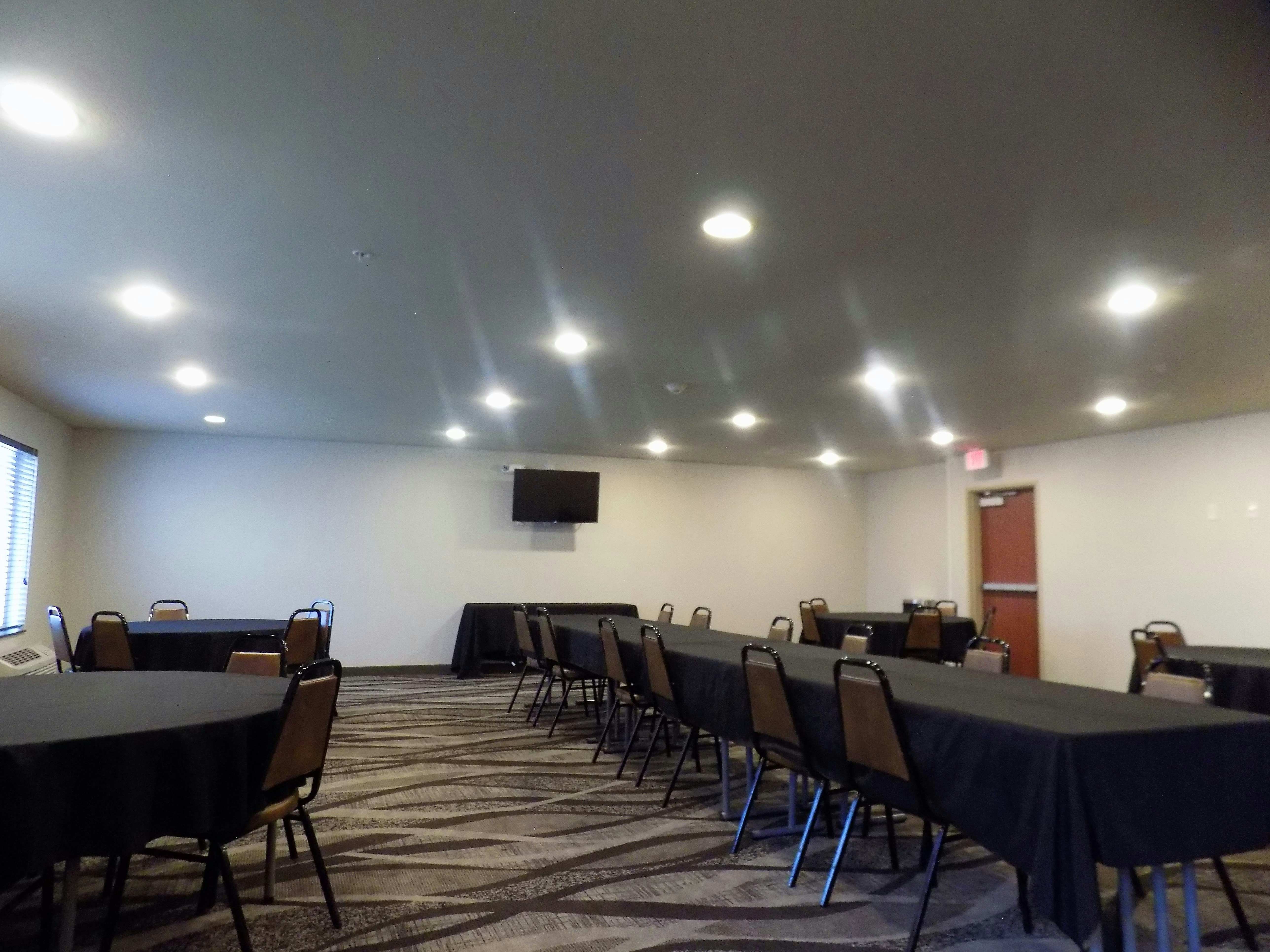 Cobblestone Hotel Suites Seward Ne 64/73