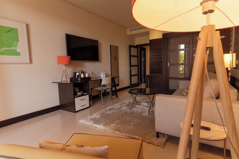 Royal Hideaway Sancti Petri A Member of Barcelo Hotel Group 62/72