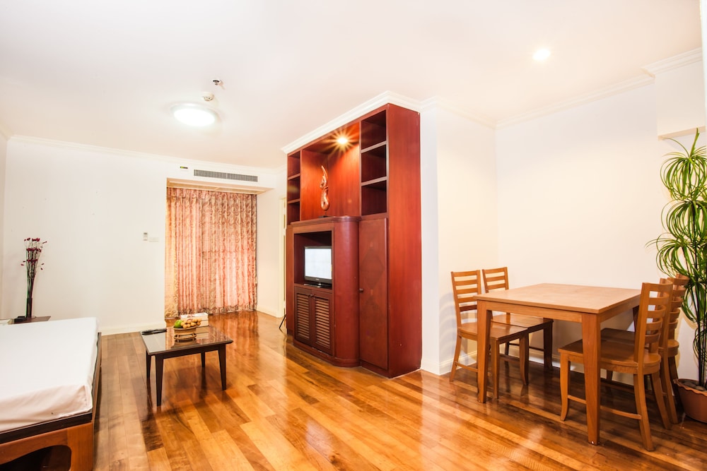 The Victory Executive Residences 49/62