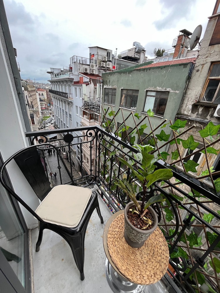 Royal Galata Hotel 26/47