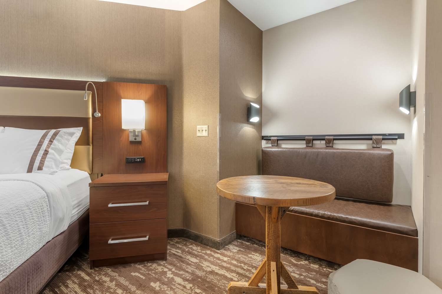 Best Western Plus Superior Inn 15/15