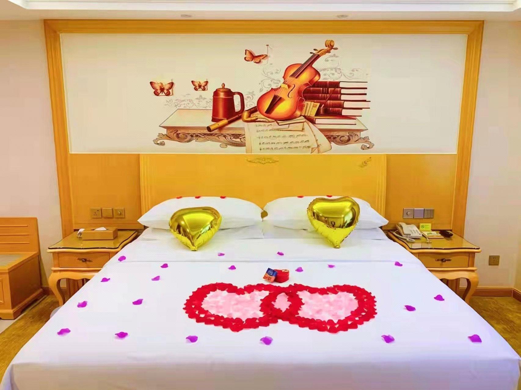 Vienna Hotel (Dongguan Dalang Bus Station) 25/42
