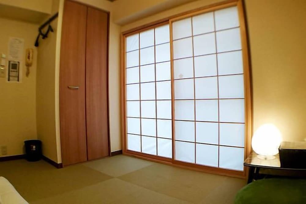 Belle Via Tokyo 28/50