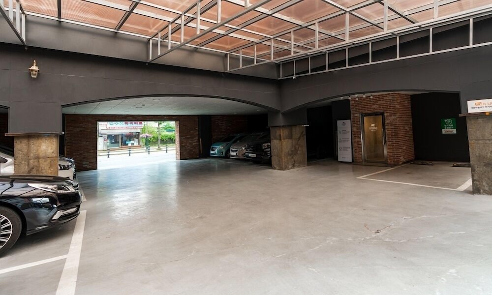 Jecheon Hound Hotel 40/50