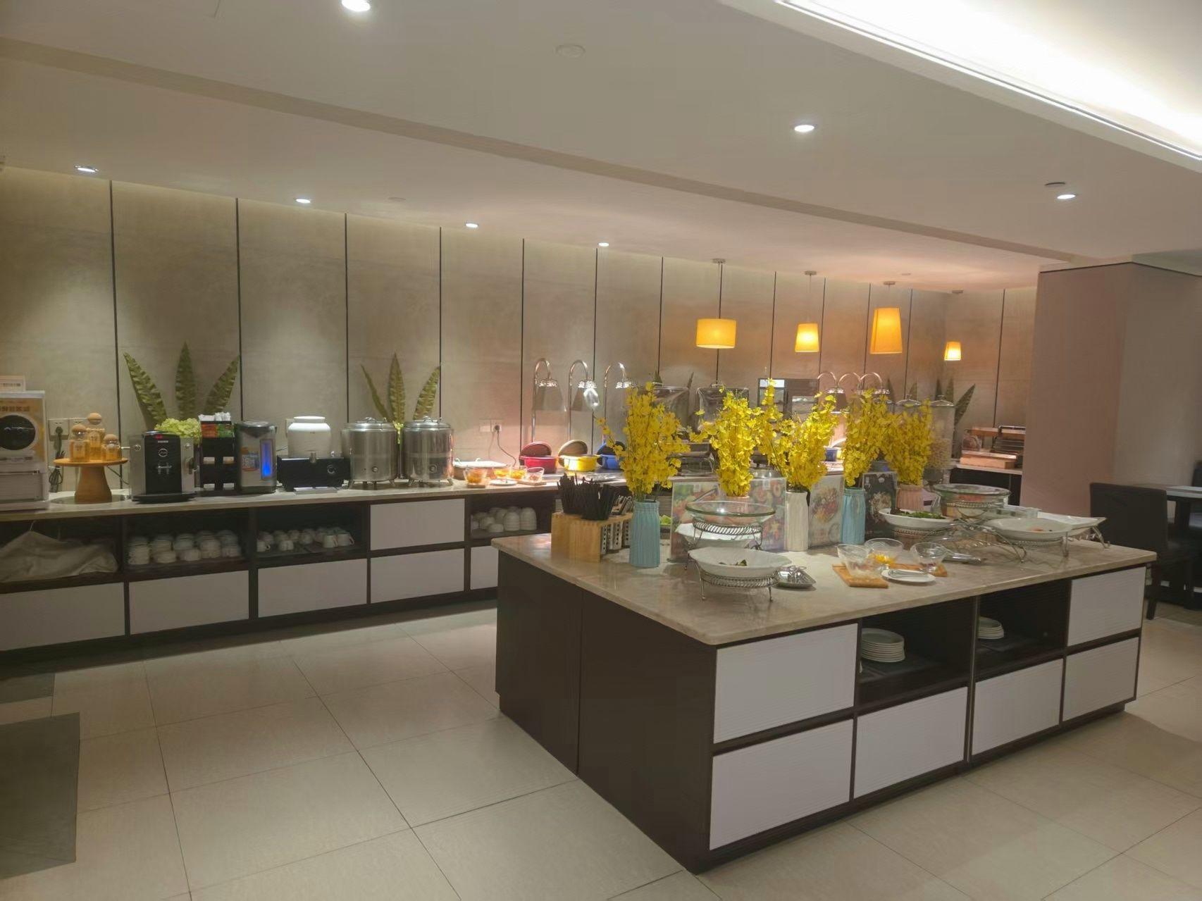 Homeinn Plus Beijing Zhongguancun East Road 7/29