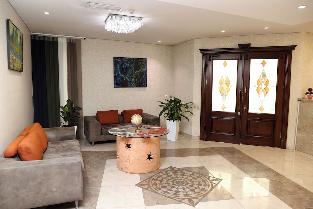 NEMI HOTEL 32/50
