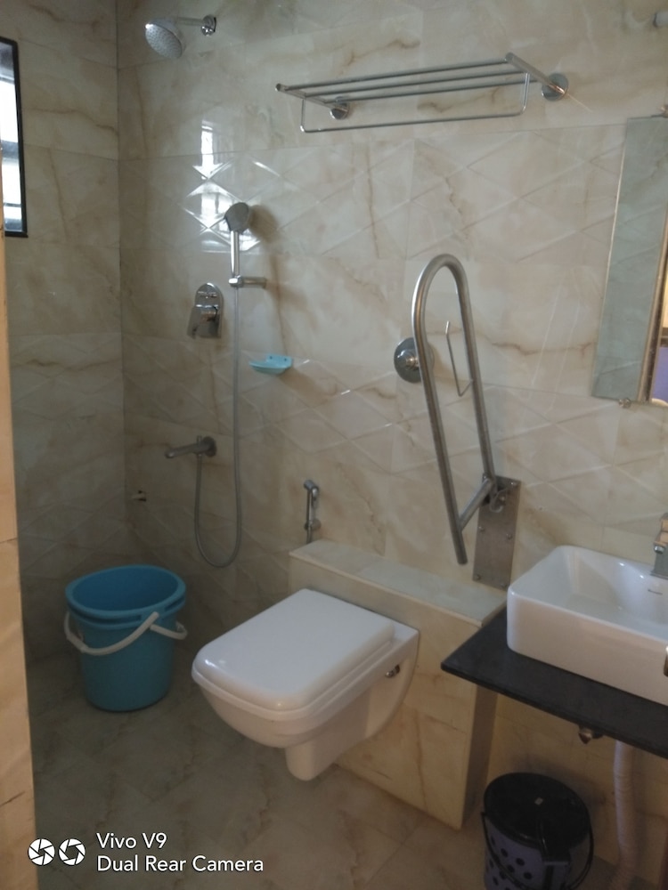 X by Bloom Indiranagar 16/36