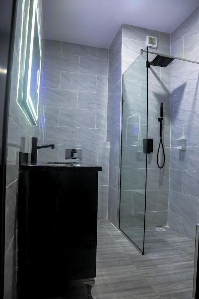 Bon Hotel Ikeja Residence 11/11