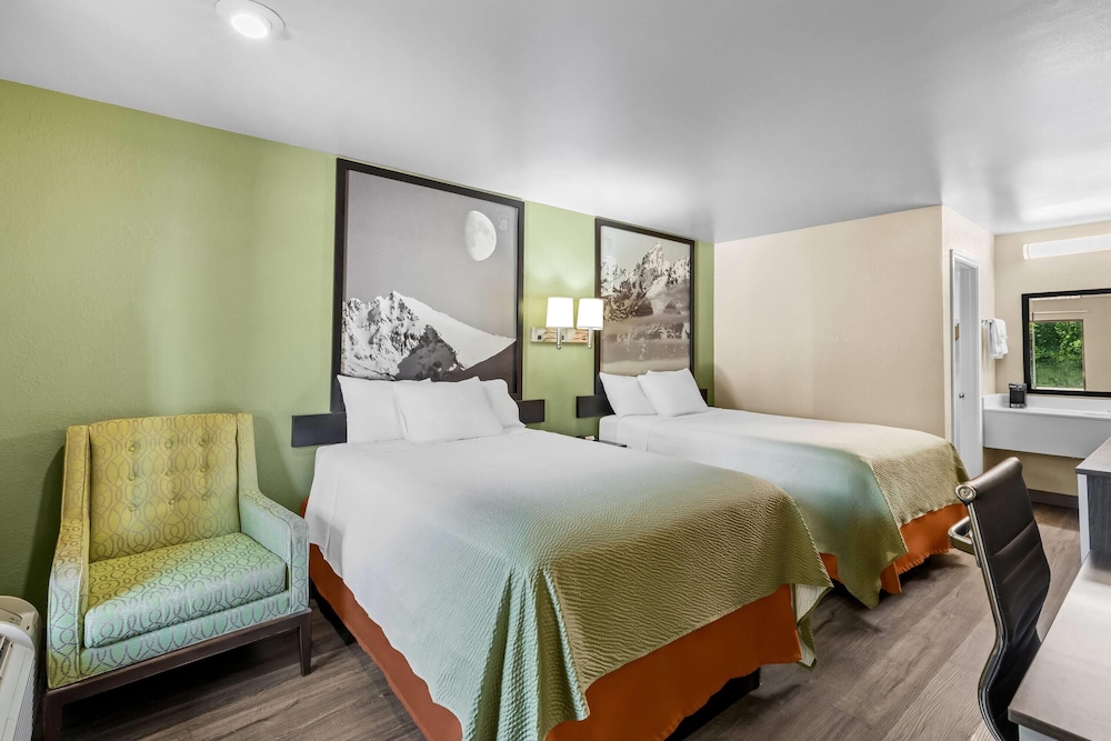 غرفة بسريرين مزدوجين للمدخنين، Super 8 by Wyndham Acworth/Atlanta Area GA 4/9