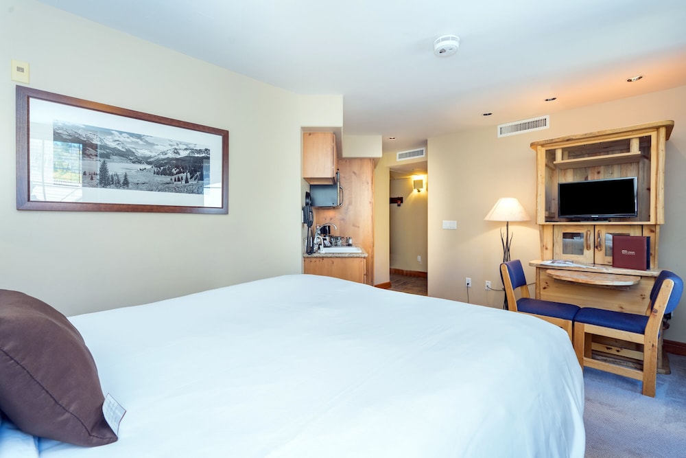 Inn at Lost Creek 14/59