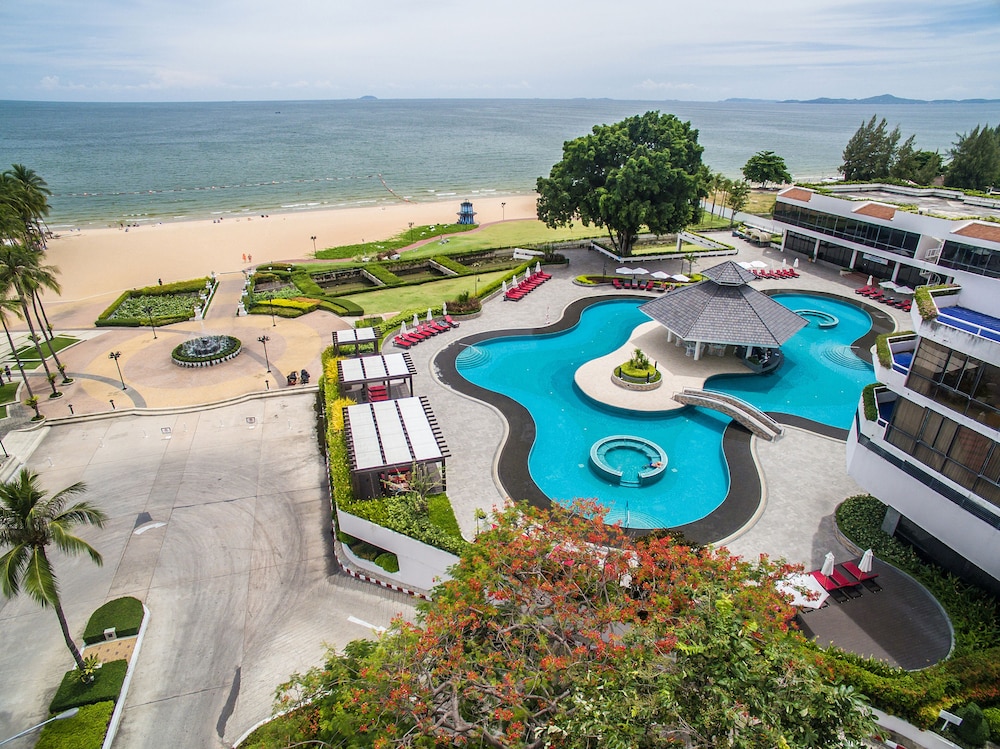AMBASSADOR CITY JOMTIEN - OCEAN WING 38/50