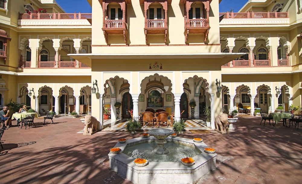 ALSISAR HAVELI 12/73