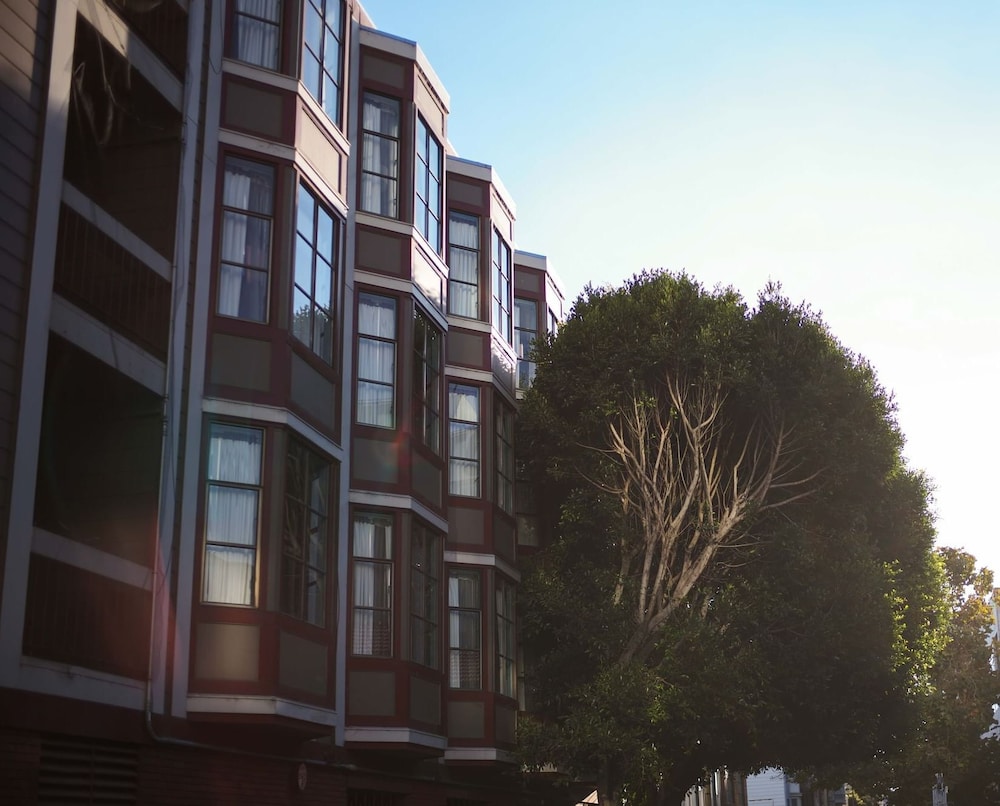 Hotel Fiona 3/50