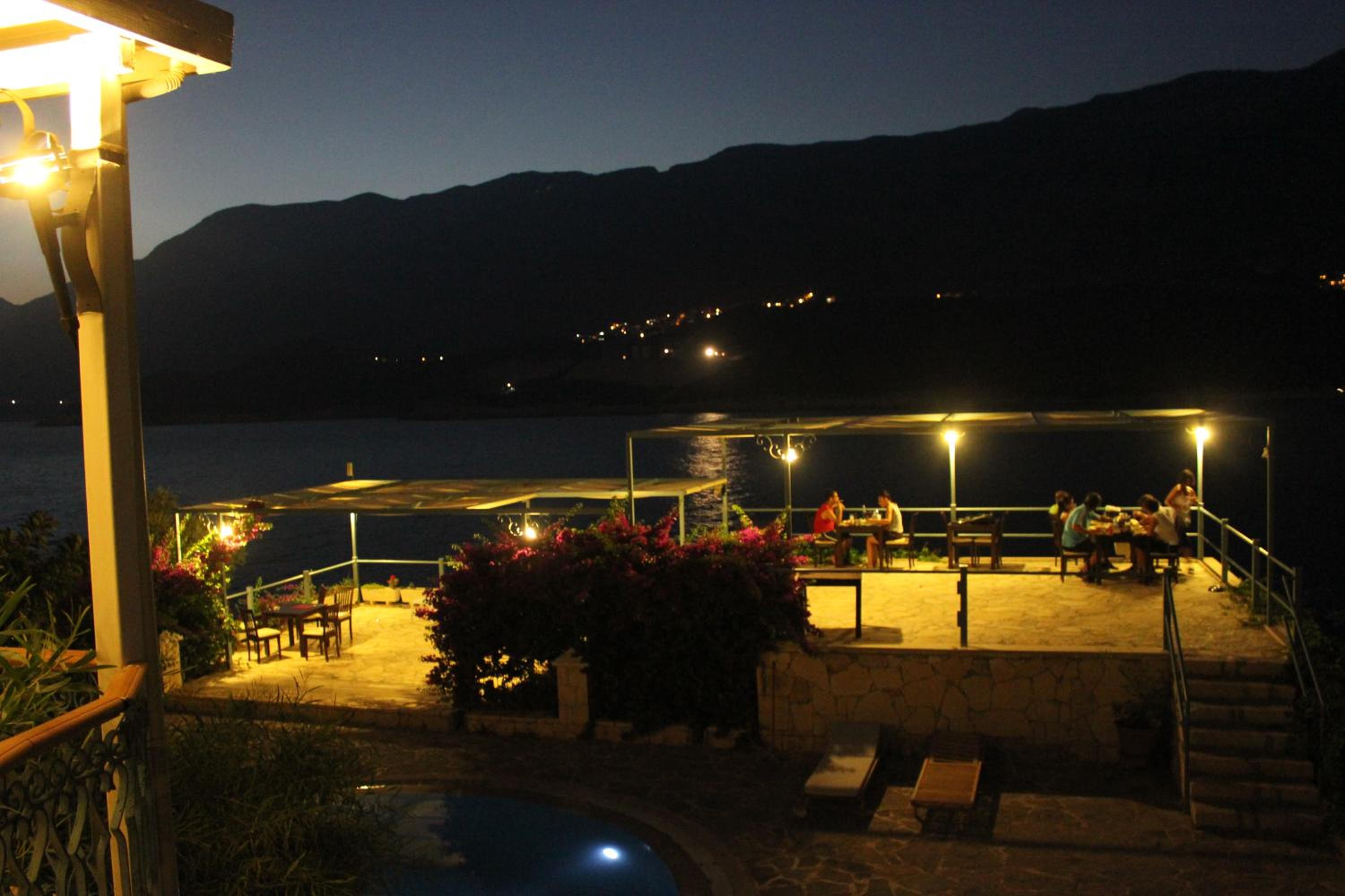 Korsan Ada Hotel 48/58