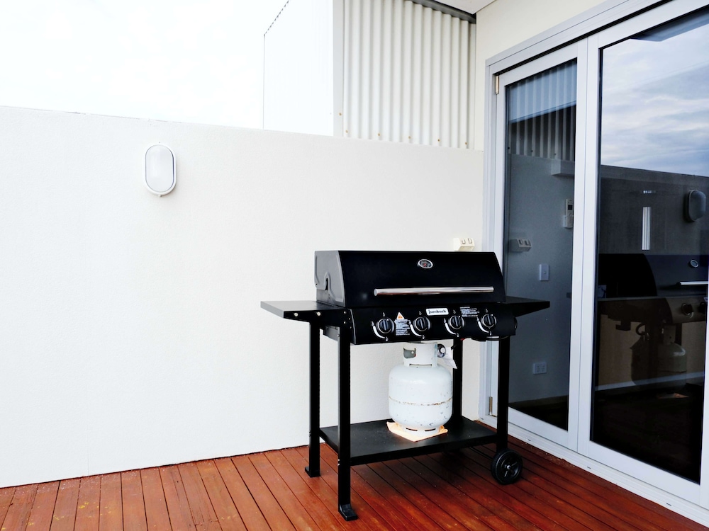 Gallery Suites 21/48