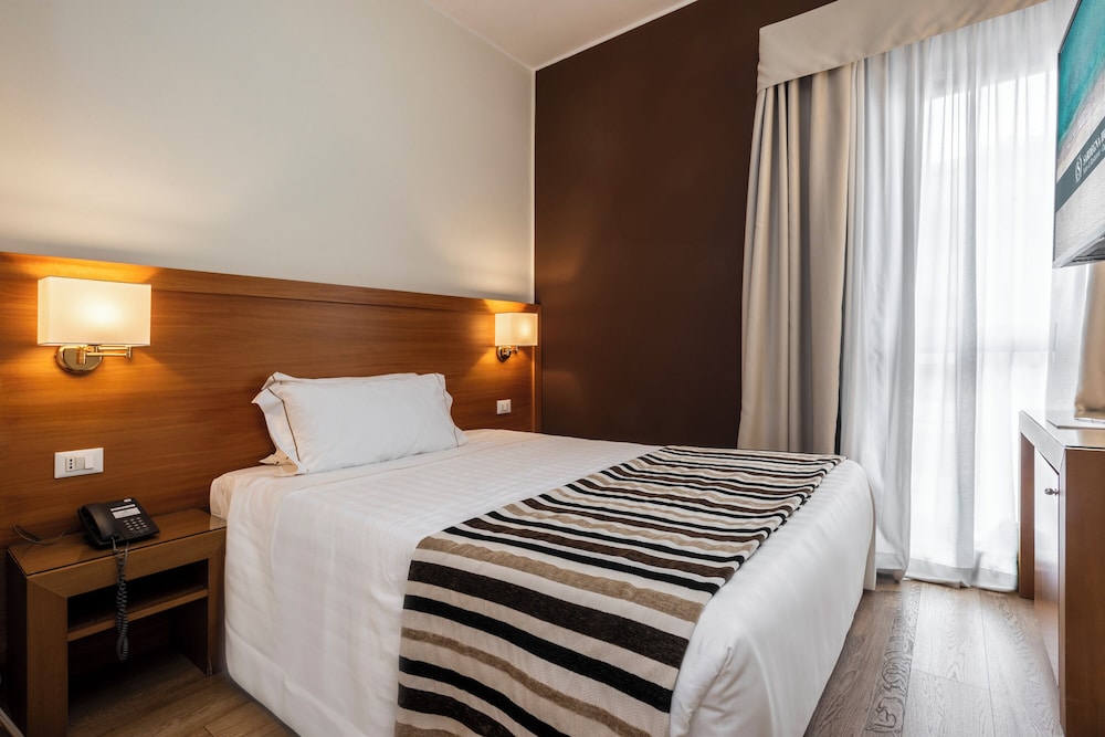 COMPACT, CLASSIC, SINGLE BED