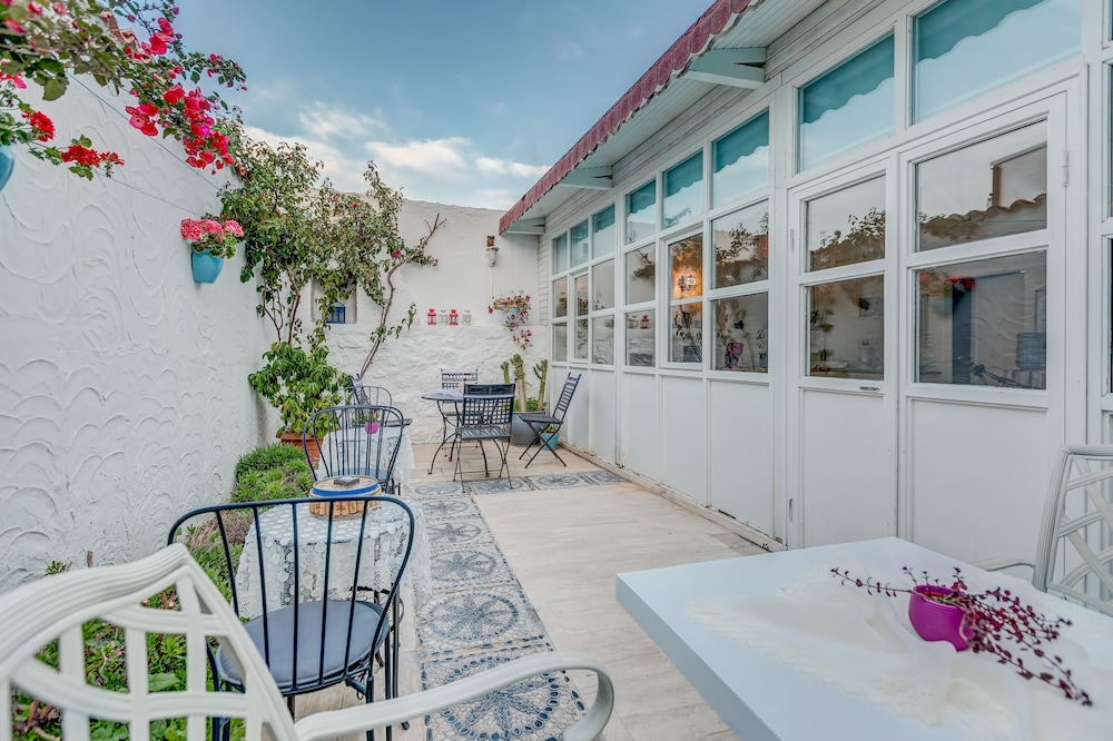 Beyaz Han Hotel 36/40