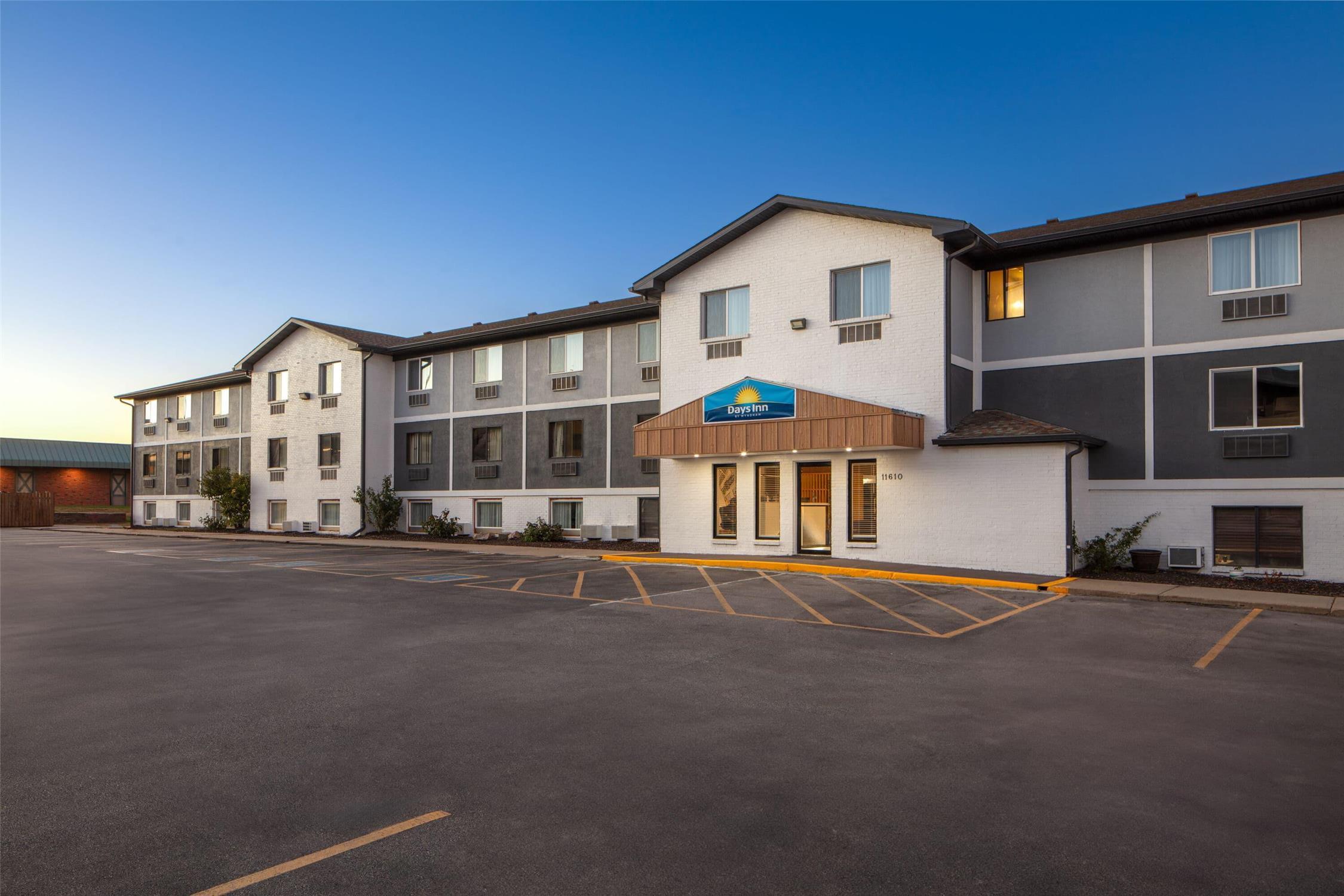 Days Inn by Wyndham Omaha/West Dodge 23/24