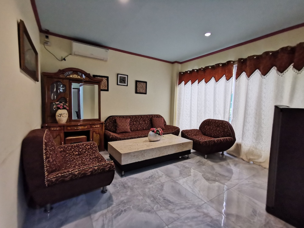 Cebu Hilltop Hotel 43/54