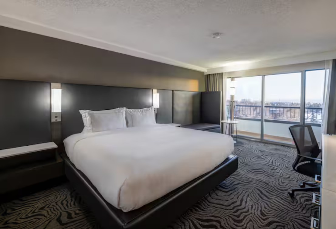 2 ROOMS, DELUXE, SUITE, KING BED