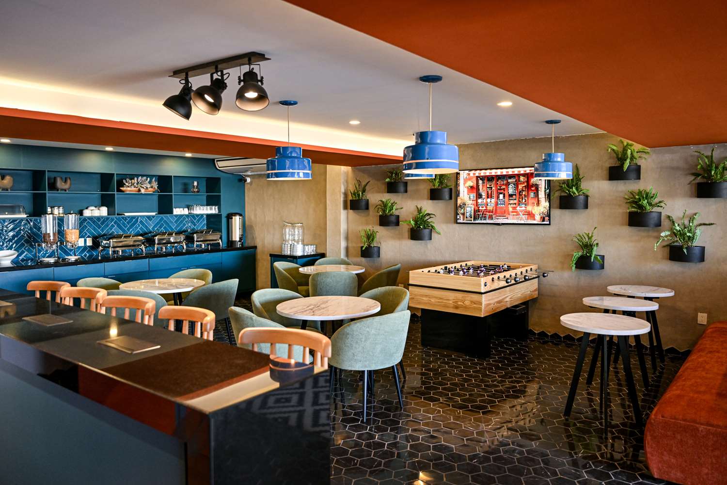 Vista Express Guadalajara Expo SureStay Collection by BW 30/35