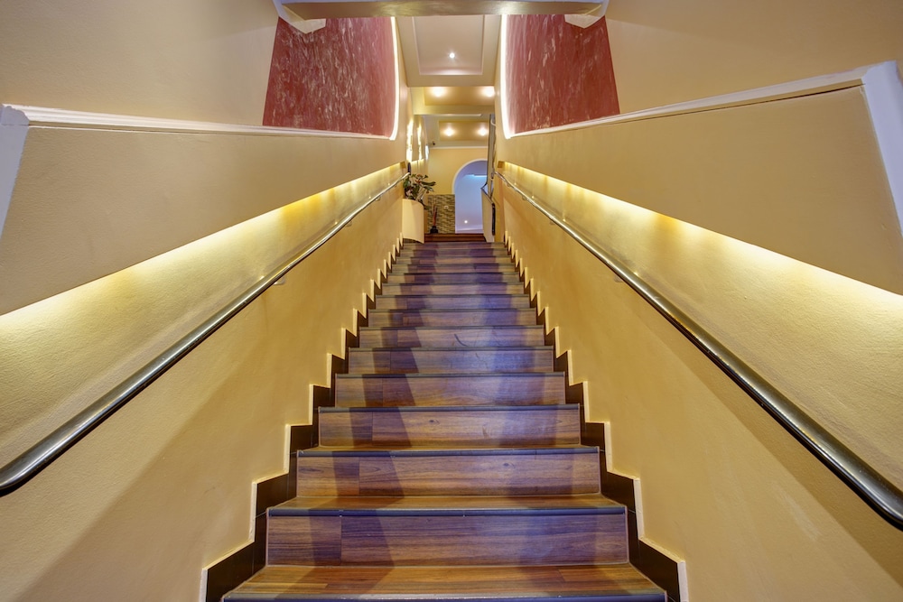 Centro Hotel North 20/35