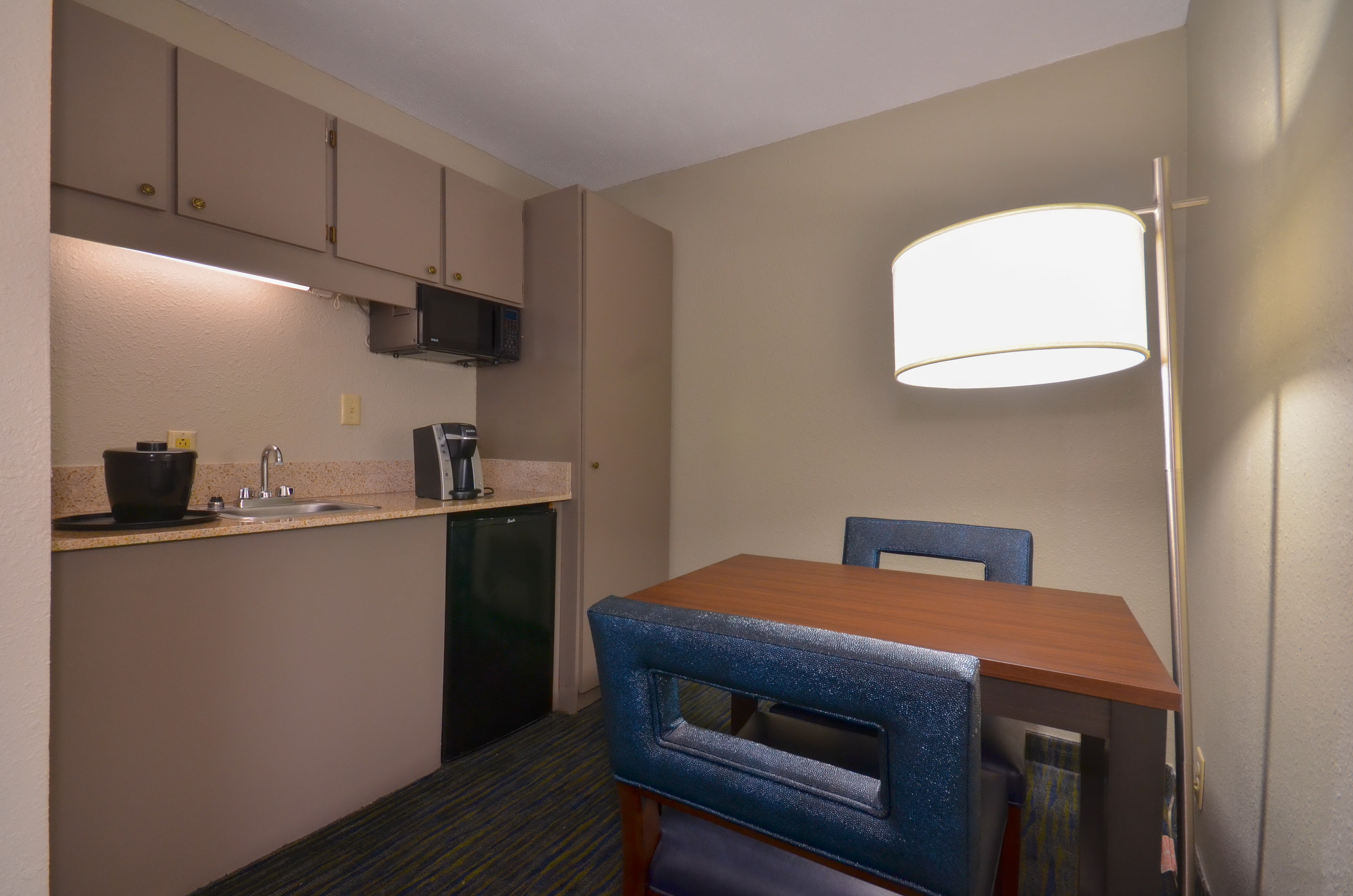 Holiday Inn Express Hotel And Suites Fayetteville Univ of Arkansas Area 9/30