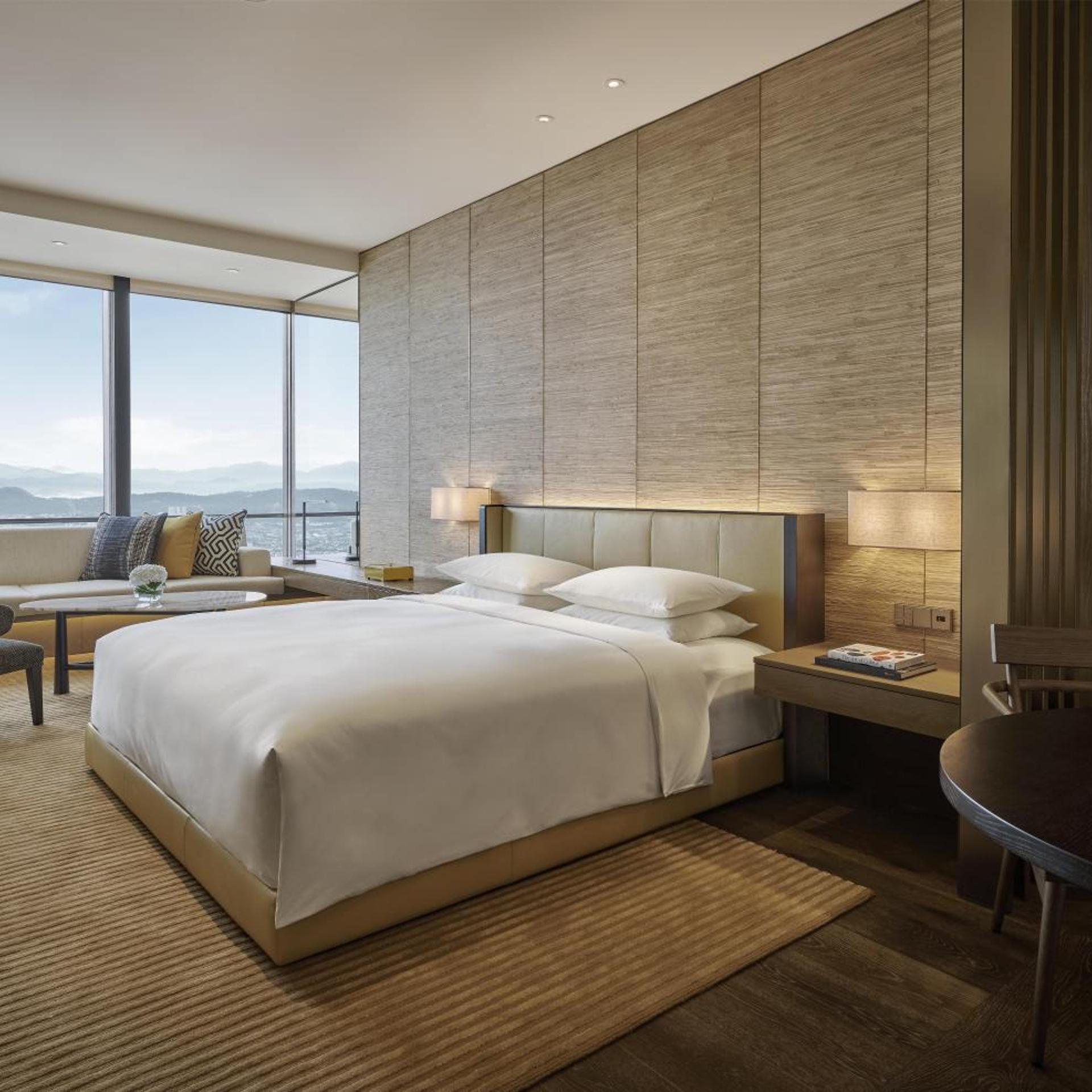 Room, King Bed, Tower View