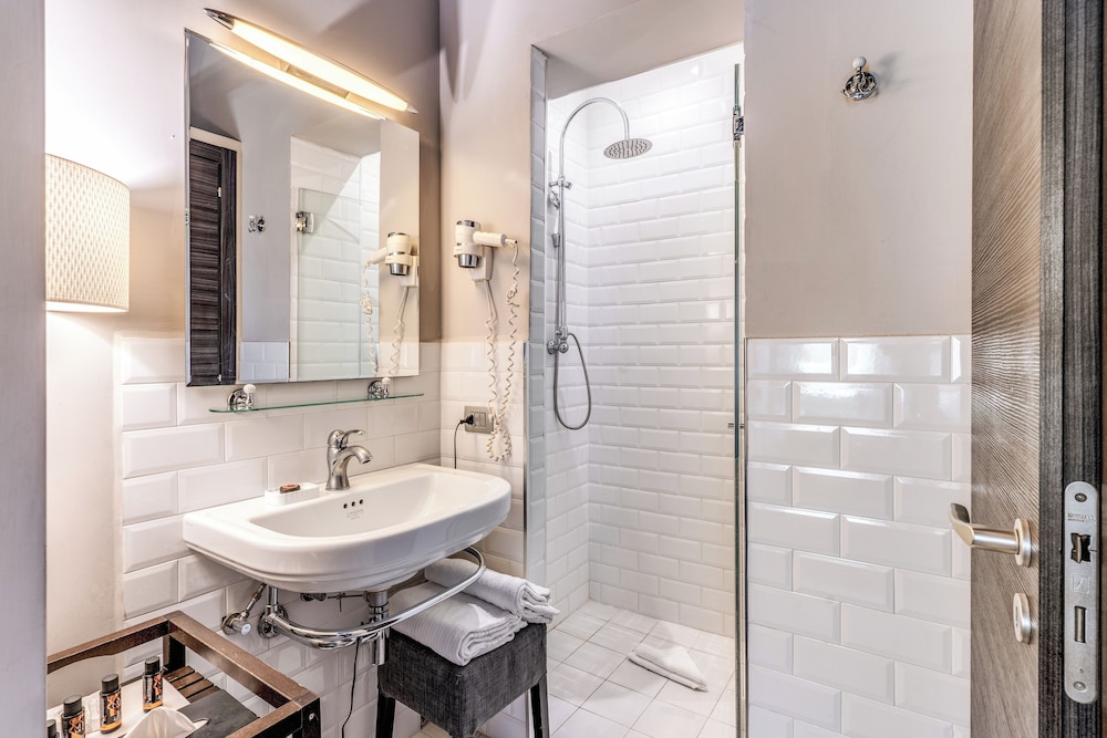 Trevi B&B Roma 65/74