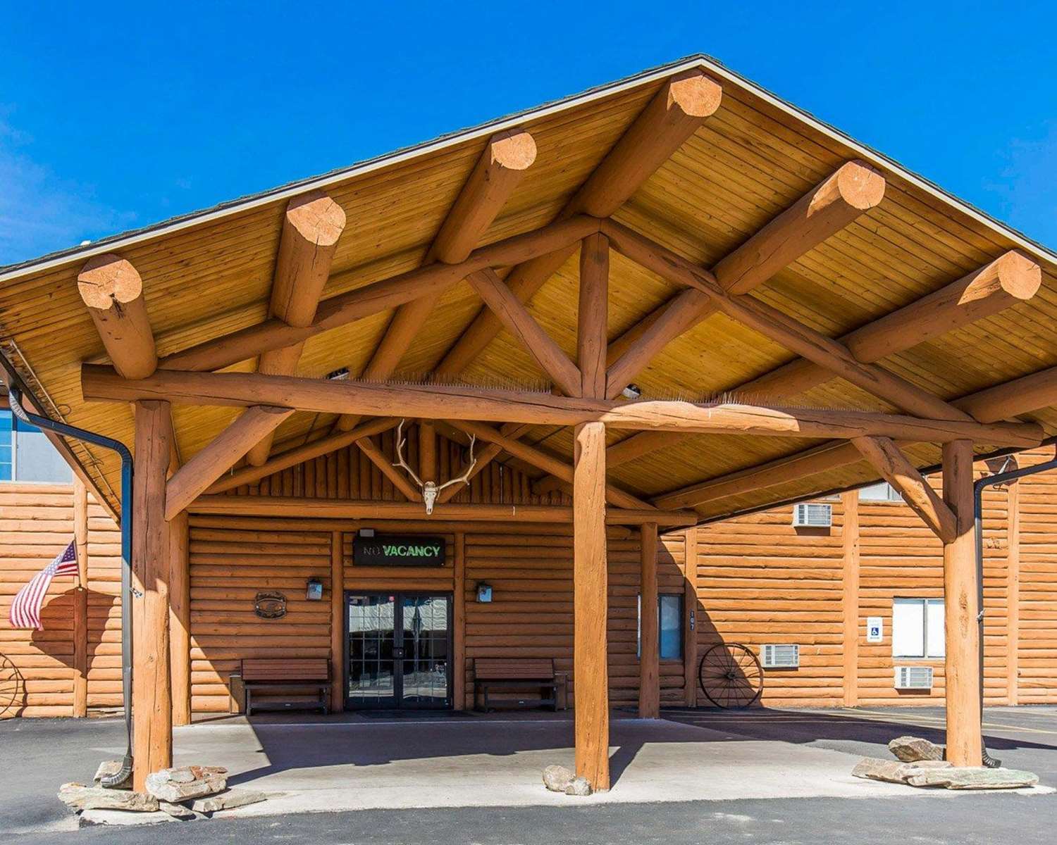 Antler Lodge 12/40