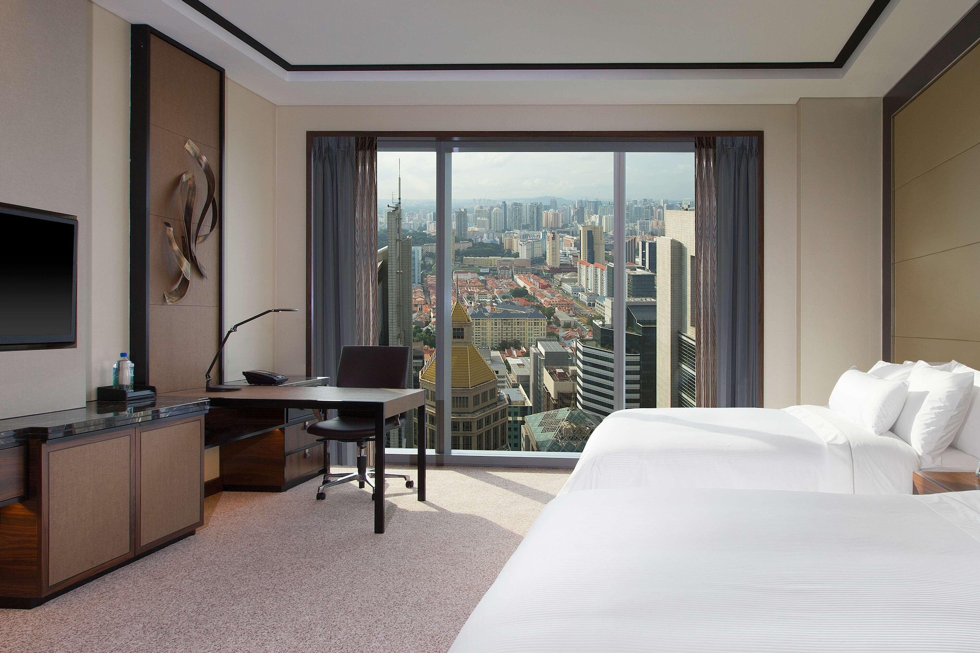Club, 2 Double Beds