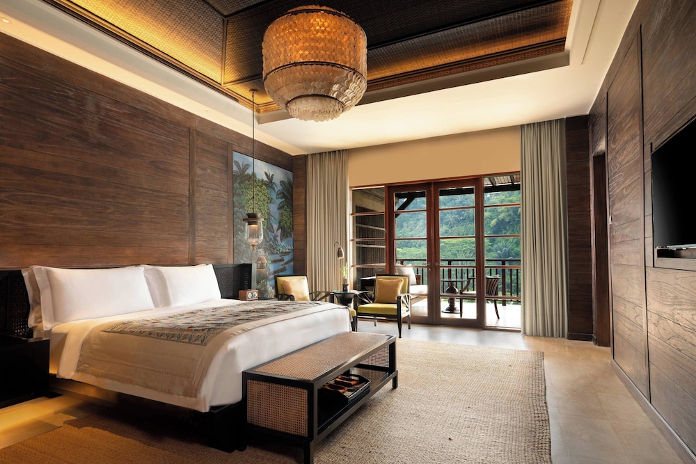 Suite, King Bed, Resort View