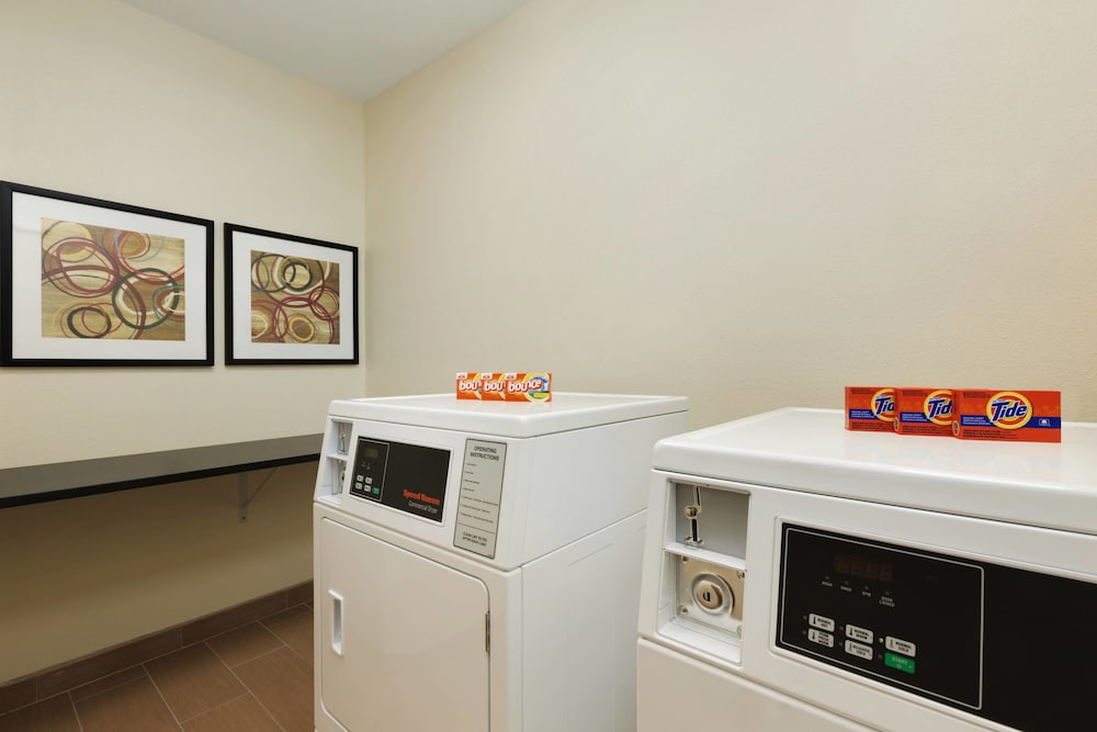 普林斯空军学院万豪费尔菲尔德酒店(FAIRFIELD INN SUITES COLORADO SPRINGS AIR FORCE ACADEMY) 图片2