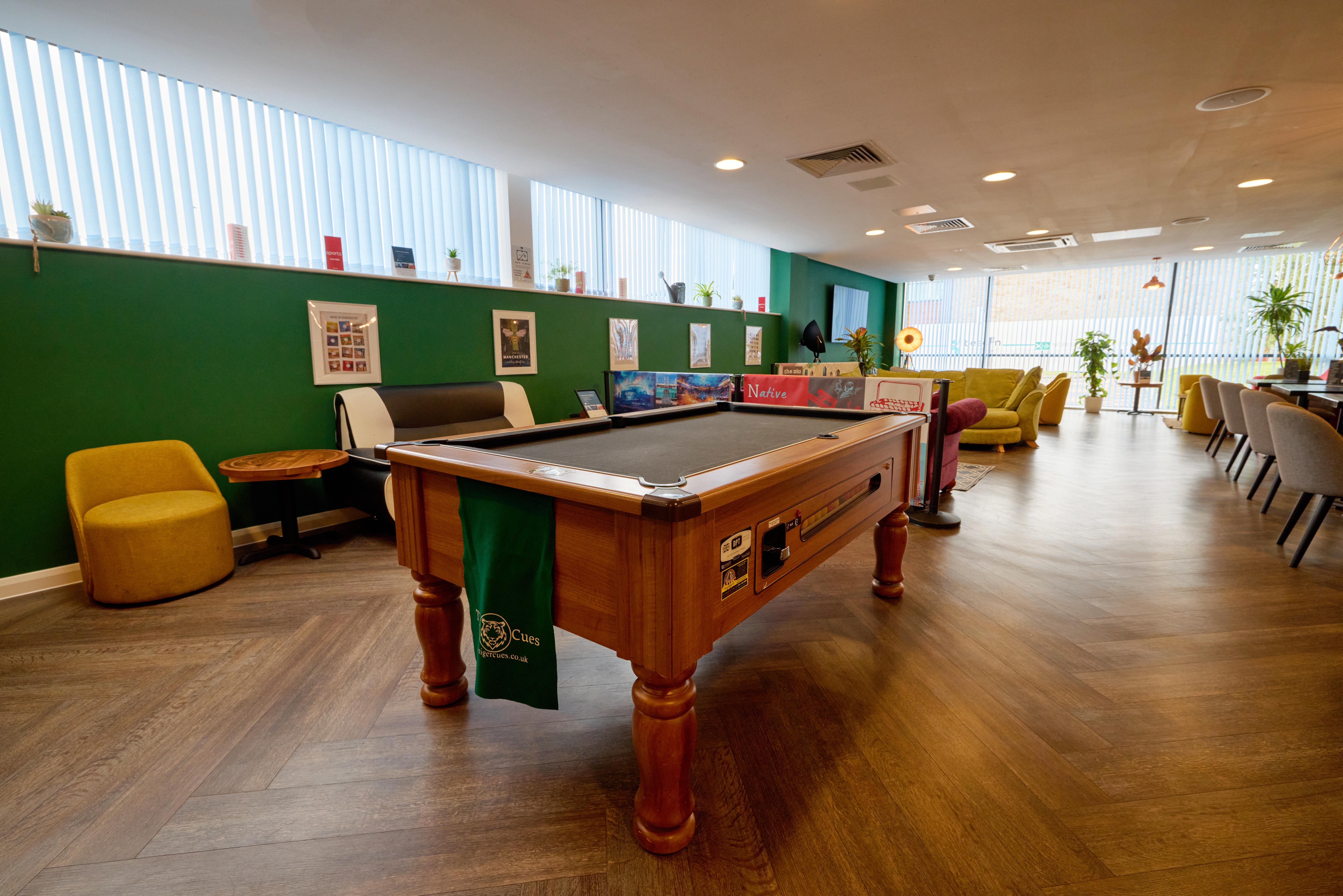Holiday Inn - the niu, Loom Manchester North, an IHG Hotel 12/73