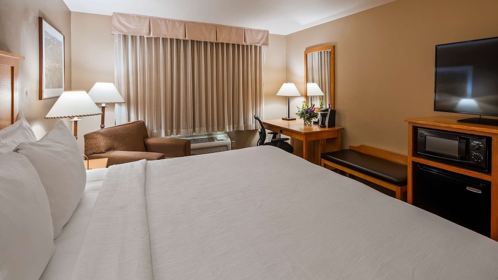 Best Western Plus Grantree Inn 17/52