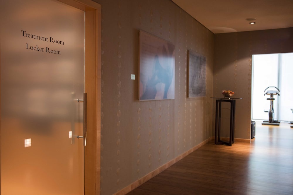 PARK HYATT ZURICH 34/80
