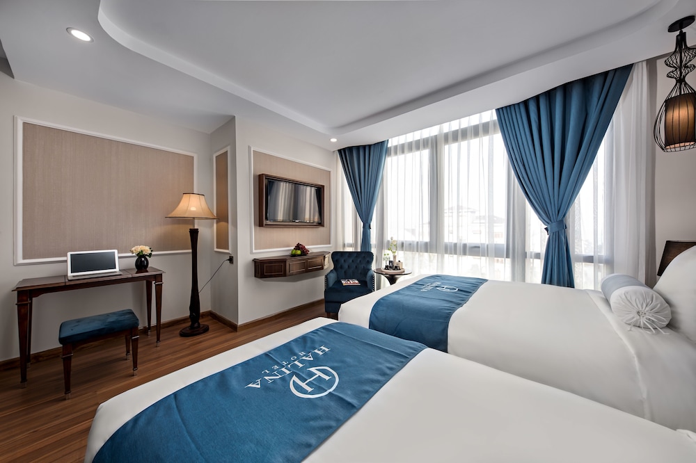 Suite, Triple, 1 Double and 1 Single Bed, Sea View, Sauna