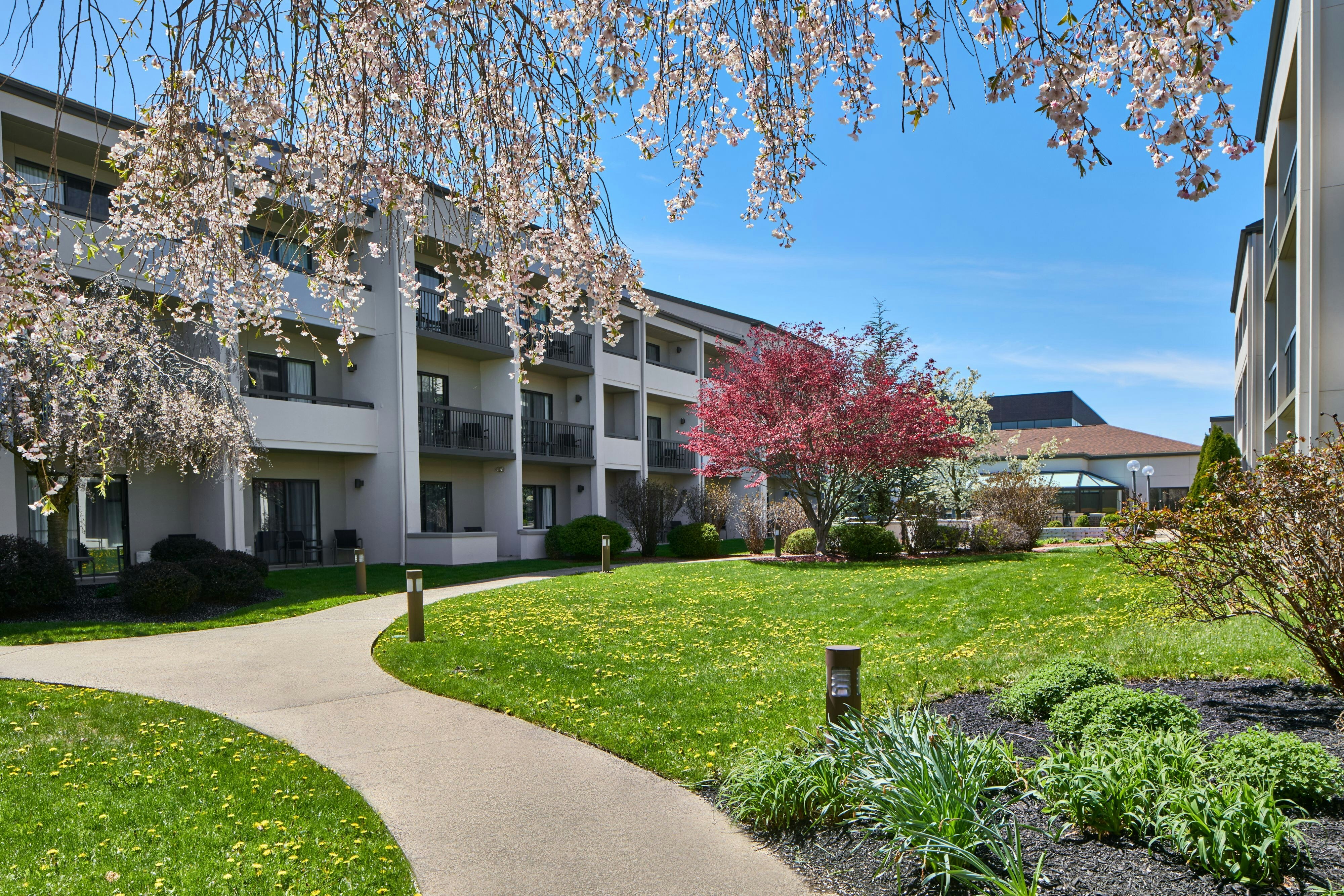 Courtyard By Marriott Rochester Brighton 37/38