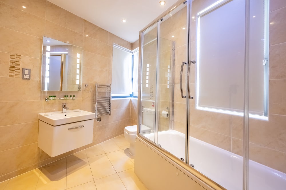 Shoreditch Inn 57/60