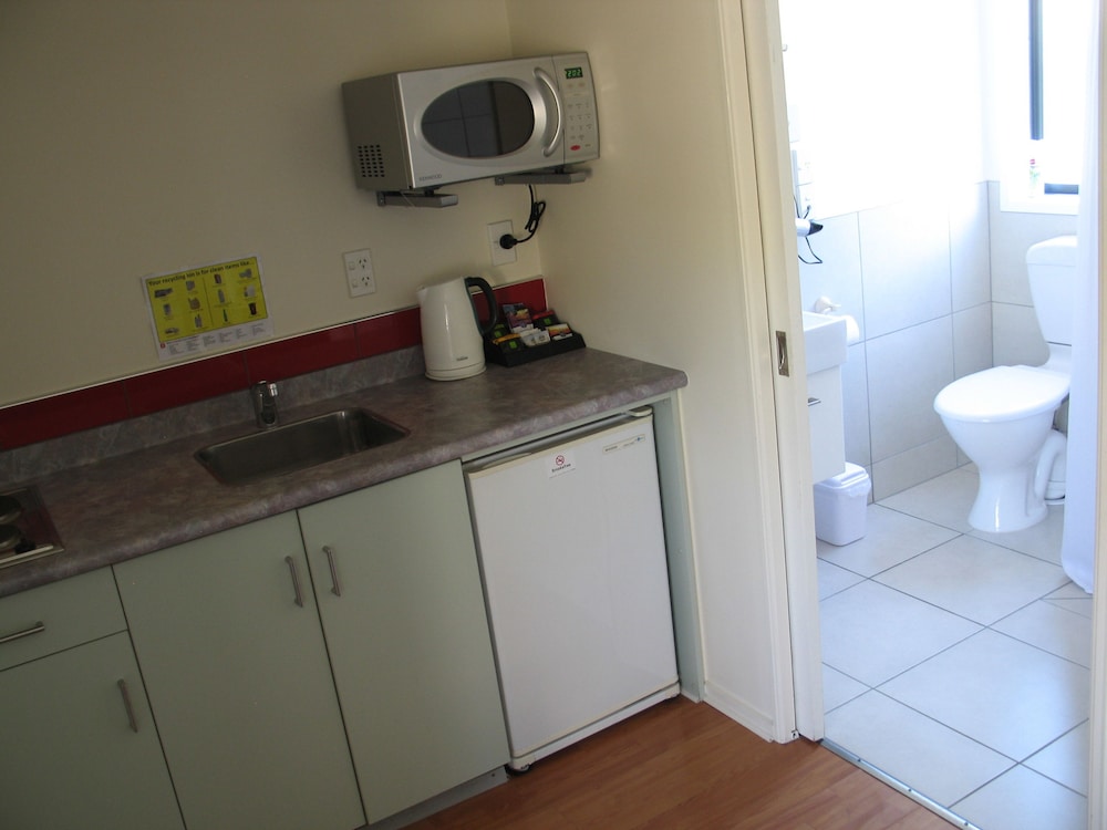 1 BEDROOM, APARTMENT