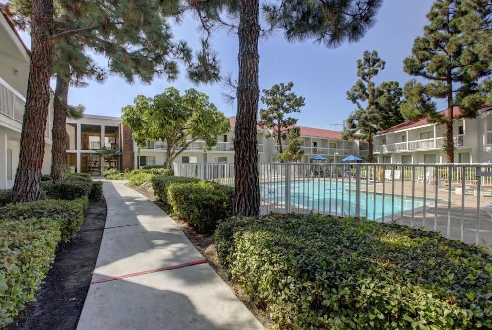Motel6 Santa Ana, CA - Irvine - Orange County Airport 47/54