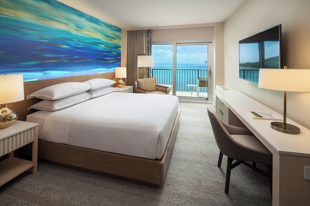 ROOM, KING BED, OCEAN FRONT