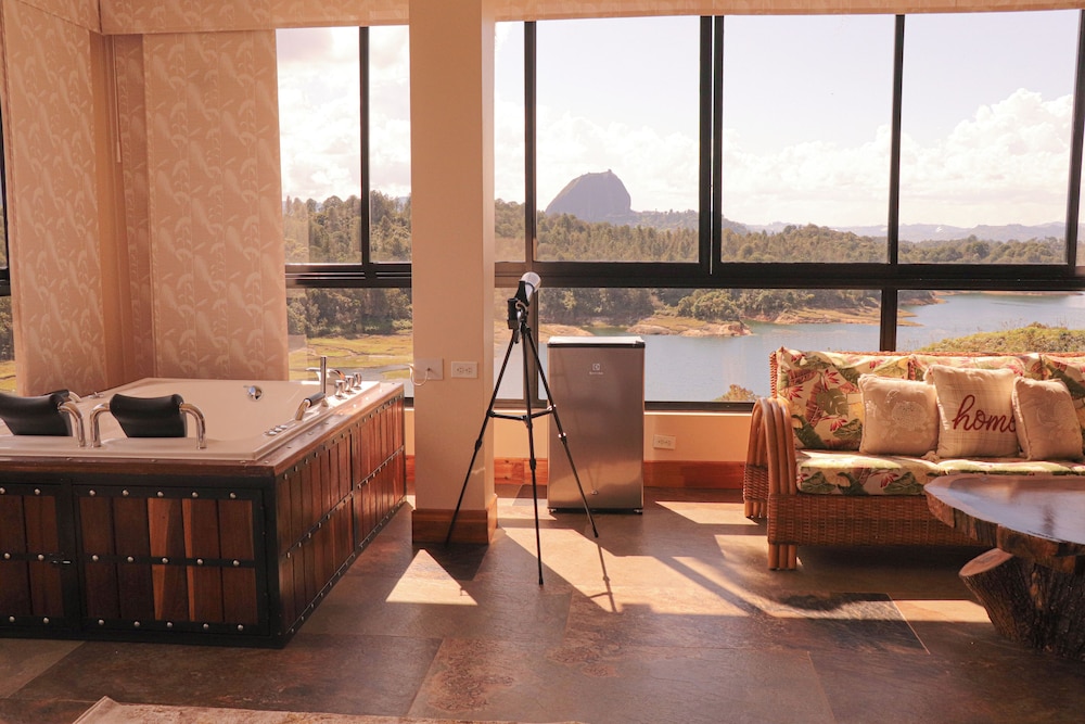 El Nido Hotel Guatape 30/50