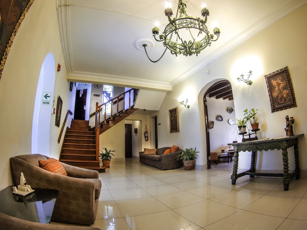 HOTEL SENORIAL 38/52