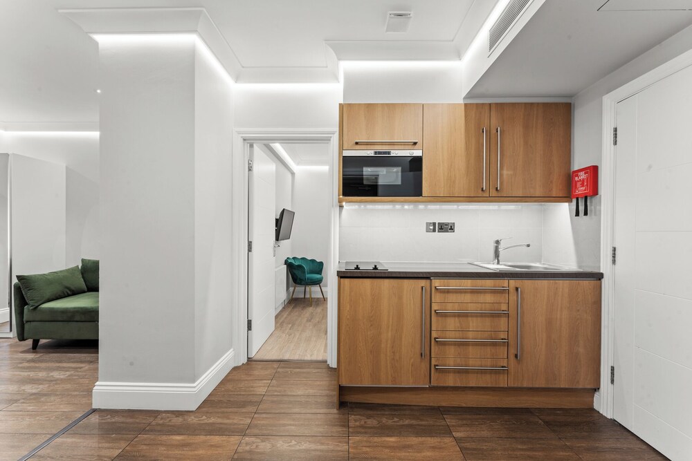 Guilford Street Apartments 9/50