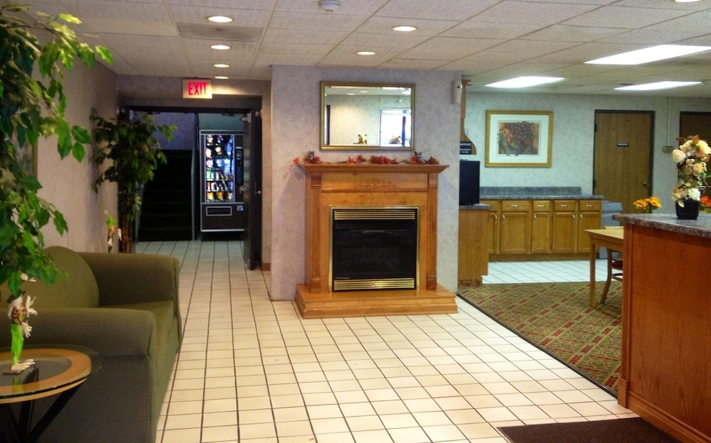 Super 8 by Wyndham Logansport 6/23