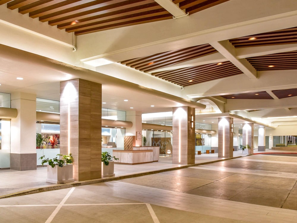Ala Moana Honolulu by Mantra 14/37