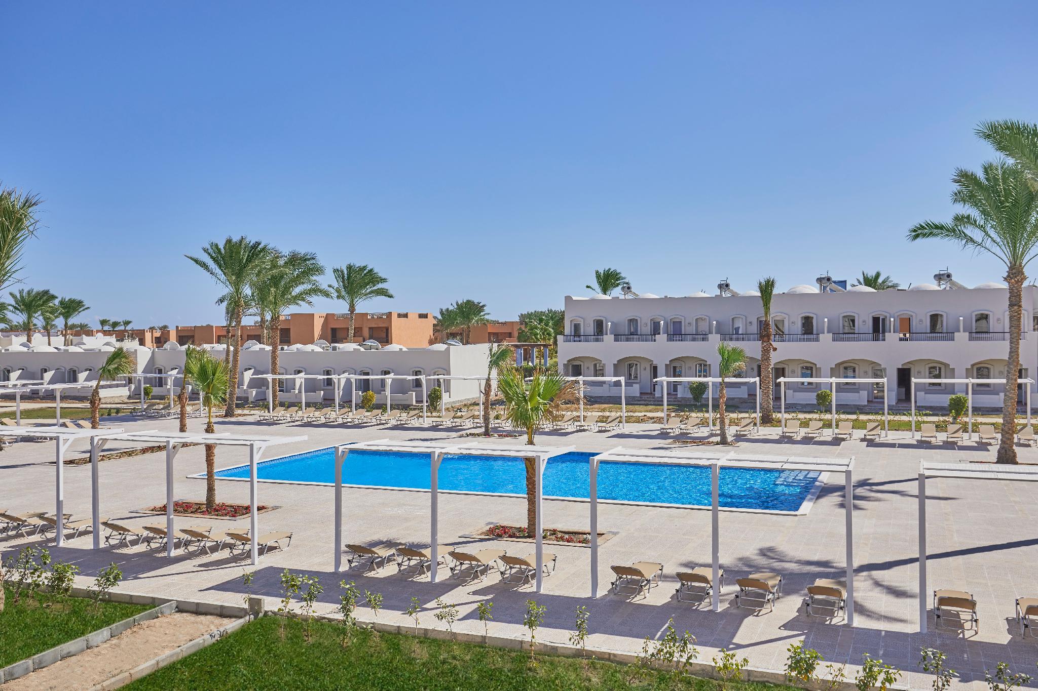 Standard, Double or Twin Bed, Side Sea View